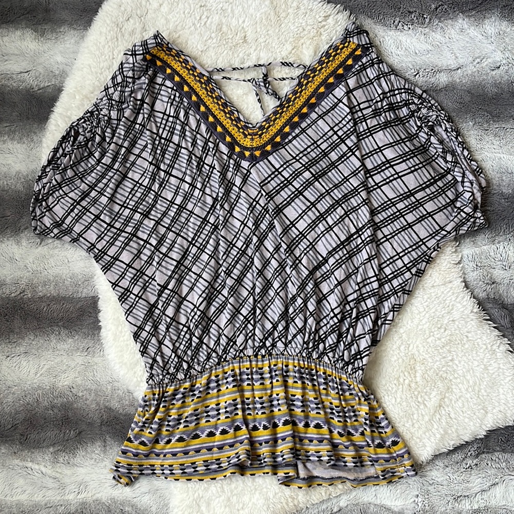 Anthropologie Blue and Yellow Bohemian Style Short Sleeve Embroidered Top